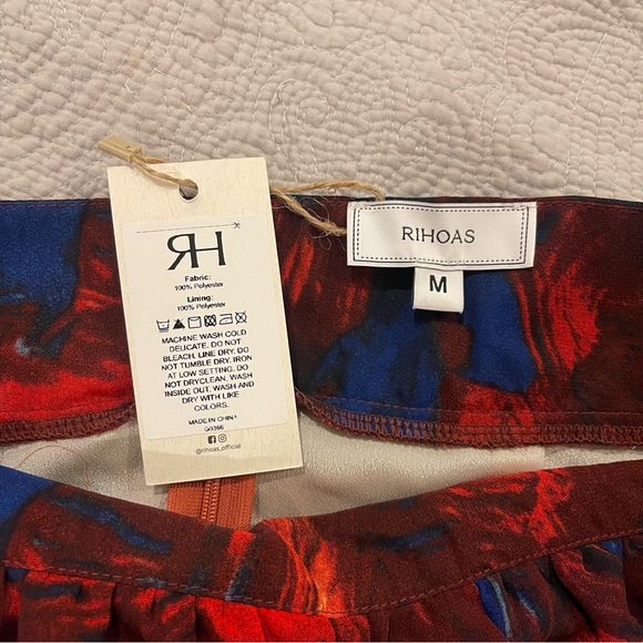 Layered Dress - Picture 5 of 6